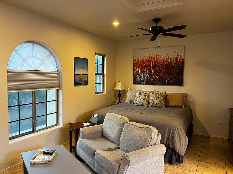 21103 W Sunrise Ln — Photo 2