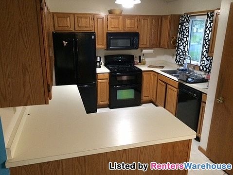 4th image of 1830 Windjammer Dr