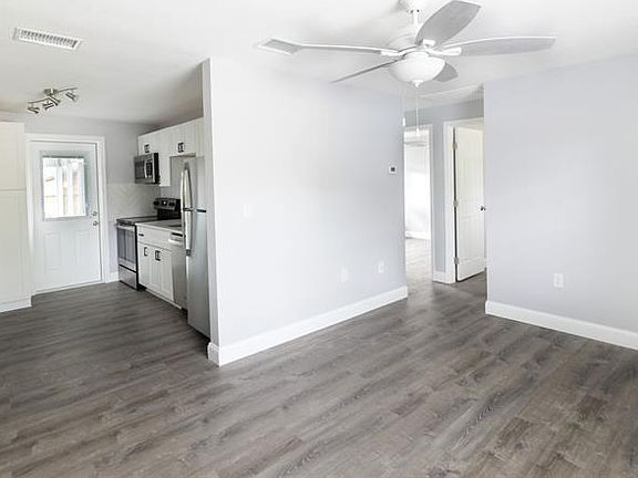 3rd image of 625 Omaha St APT 2