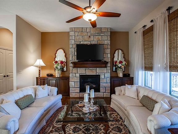 2nd image of 5104 Grand Vista Cir