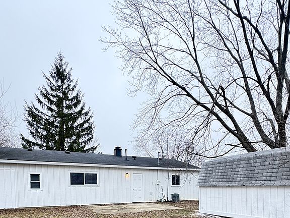 2nd image of 3527 N Wittfield St