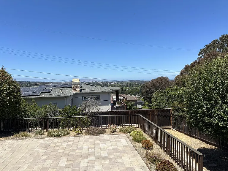 346 Rolling Hills Ave — Photo 3