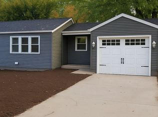 1718 Knoll Ave, McHenry, IL 60050