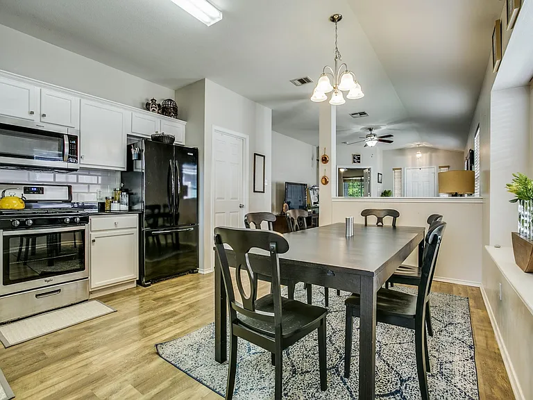 1315 Mojave Bnd — Photo 11
