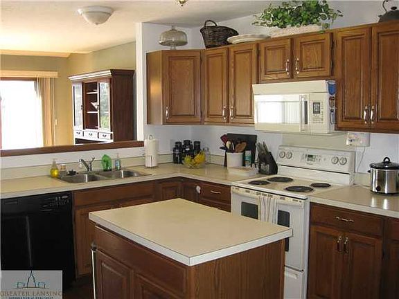 5th image of 5283 E Hidden Lake Dr