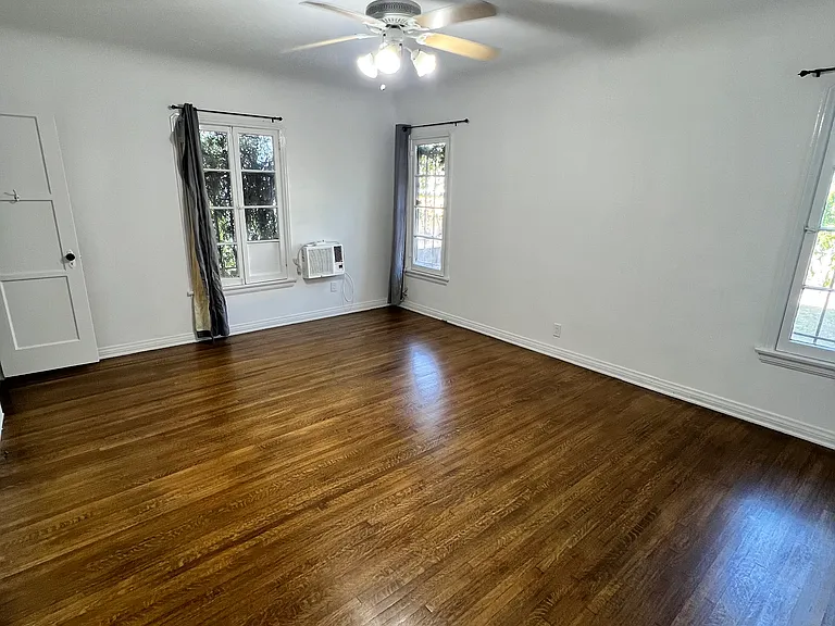1450 S Sherbourne Dr — Photo 16