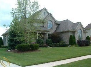 48090 Inveraray Rd, Canton, MI 48188