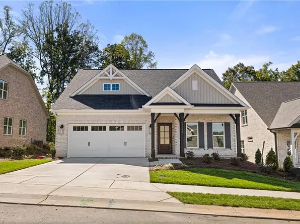 2798 Monarch Way, Winston Salem, NC 27106