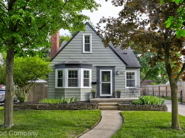 1281 W Saratoga Ave, Ferndale, MI 48220