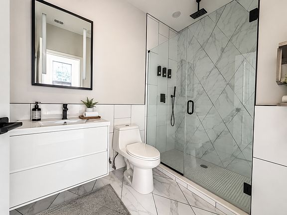 5th image of 1849 Venango St #103