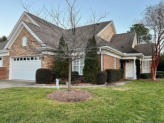 2nd image of 10711 Vicino Ct