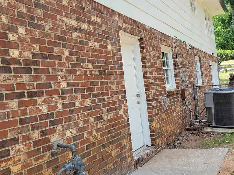 2564 Treadway Dr #D — Photo 2