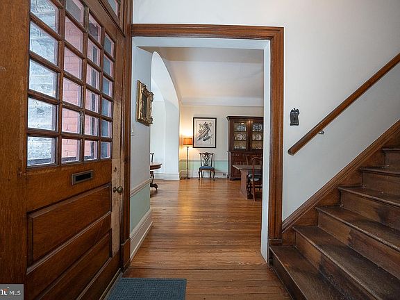4th image of 266 Beechwood Dr