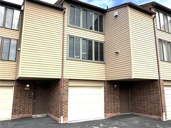 2129 Penguin Ave, Akron, OH 44319