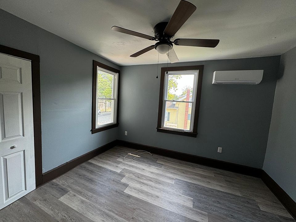 2nd image of 534 4th St N