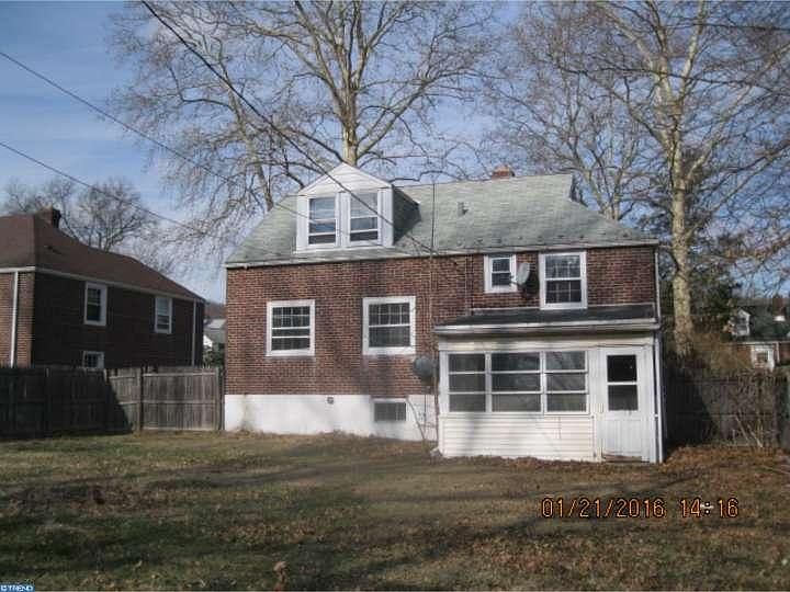 2nd image of 2818 Filbert St