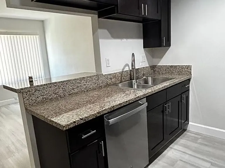 5765 Lauretta St — Photo 18