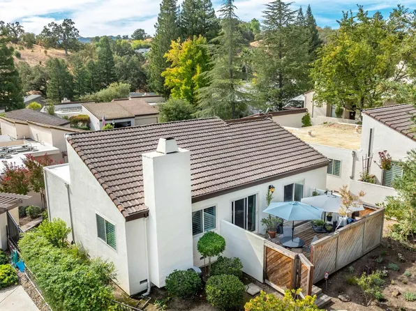 18 Fairway Pl, Pleasant Hill, CA 94523