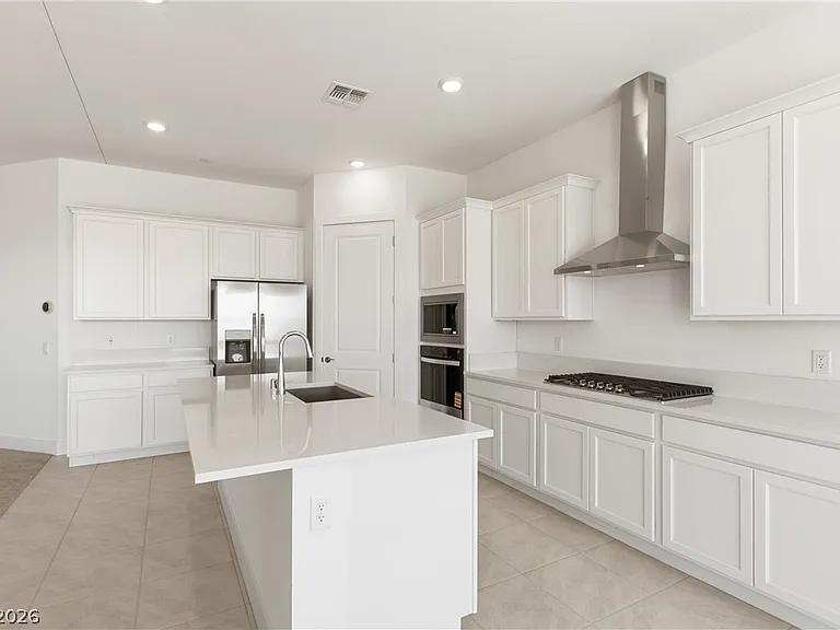 90 Crimson Stone Ct — Photo 9