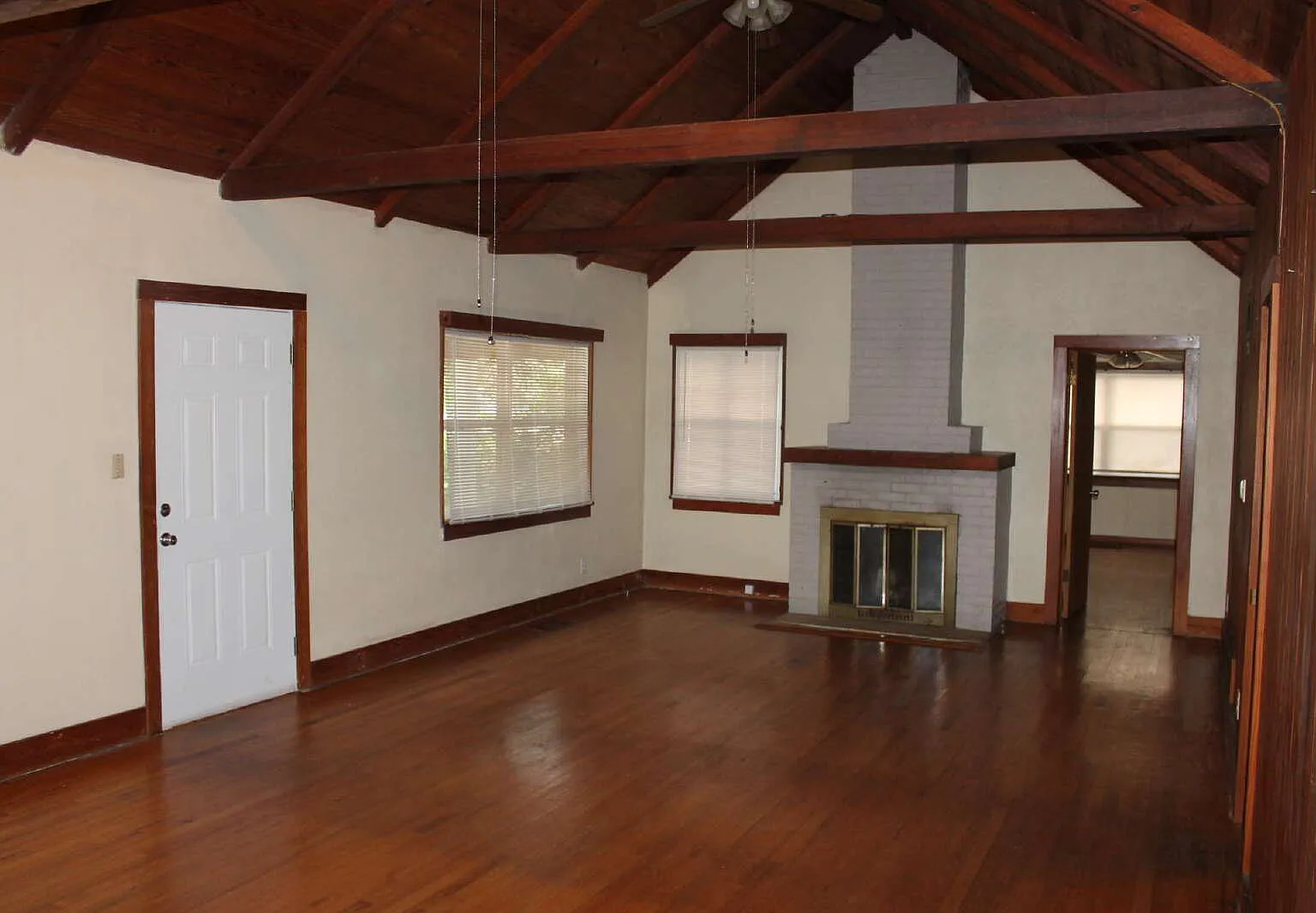 3 bed, 2.0 bath, $1,650 — Photo 3