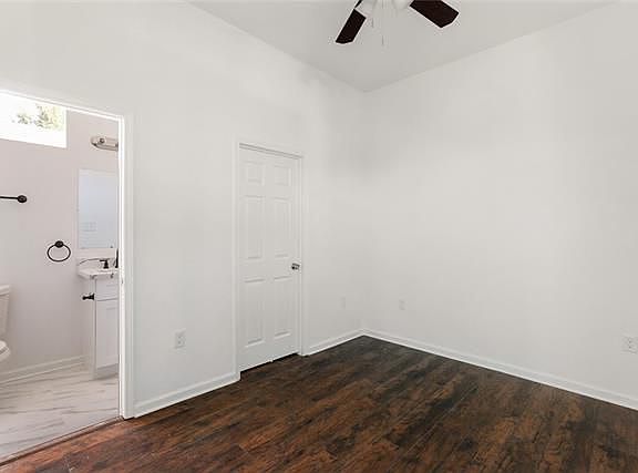 4th image of 3206 Hollygrove St