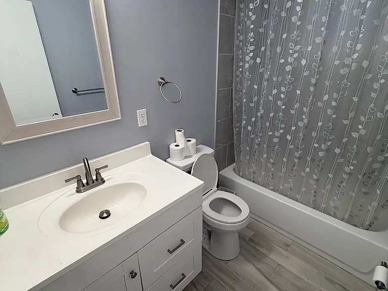 428 Boston St — Photo 7