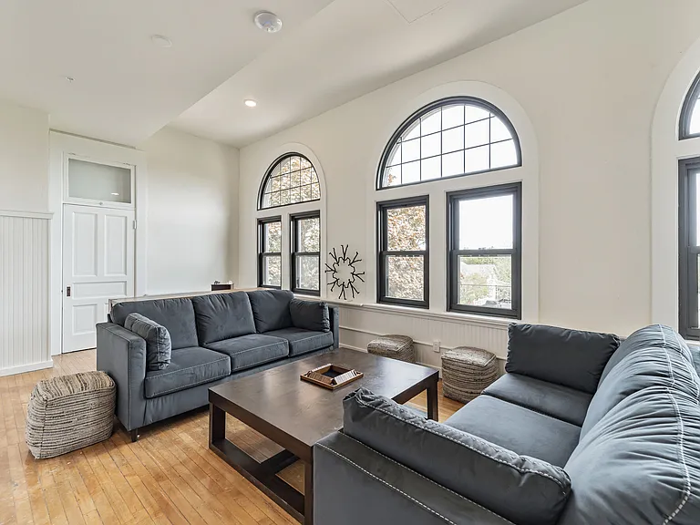 Smith School Lofts — Photo 45