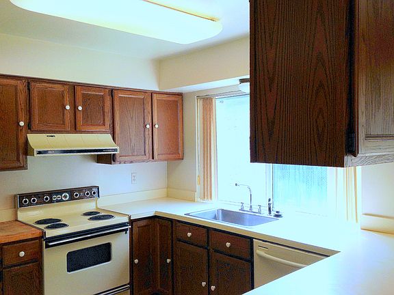 4th image of 4673 Kingswood Dr