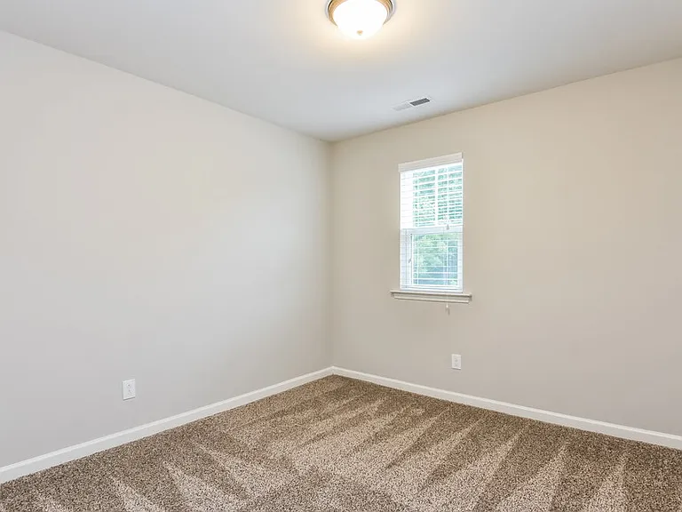 84 Pamlico Dr — Photo 11