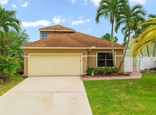 142 Tara Lakes Dr W, Boynton Beach, FL 33436