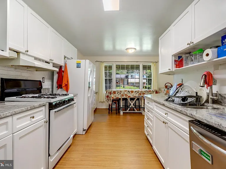 11802 Enid Dr — Photo 12