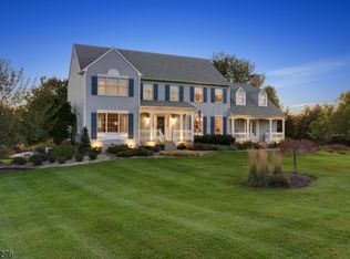 36 Wagner Ln, Hillsborough, NJ 08844