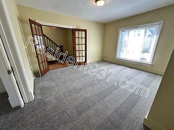 3rd image of 37 Bierce Ave