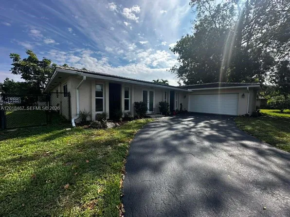 11901 NW 25th St, Plantation, FL 33323