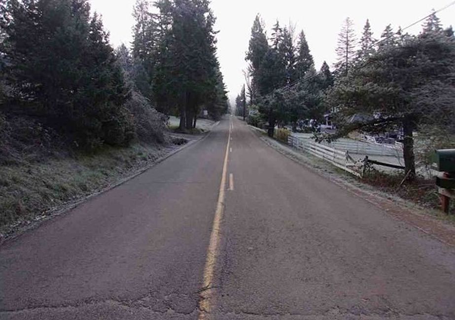 Exterior Neighborhood (street photo)