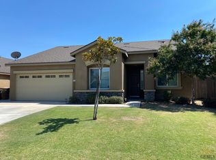 9115 Whitman Ave, Bakersfield, CA 93311