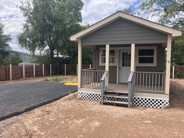 111 E Cottonwood Dr #9 — Photo 1