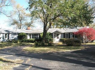 6310 N Sheridan Rd, Peoria, IL 61614