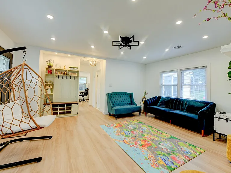 50 Chestnut St — Photo 7