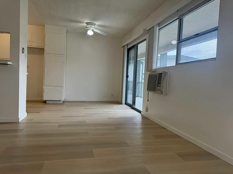 101 E Beacon St #I — Photo 19