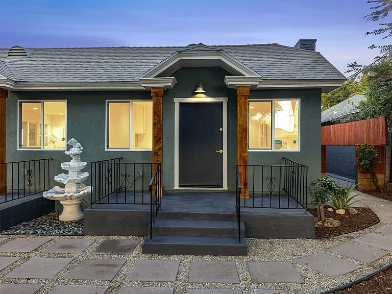 599 Cypress Ave — Photo 17