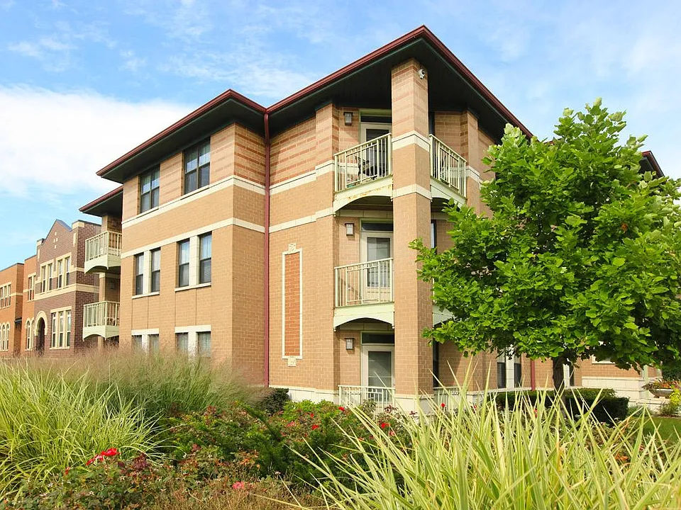 Oakwood Shores