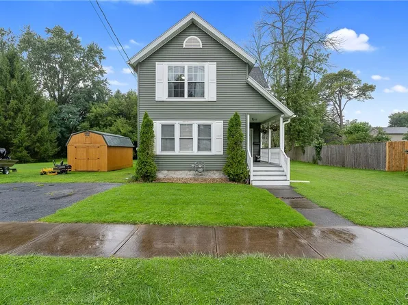 512 W 3rd St S, Fulton, NY 13069