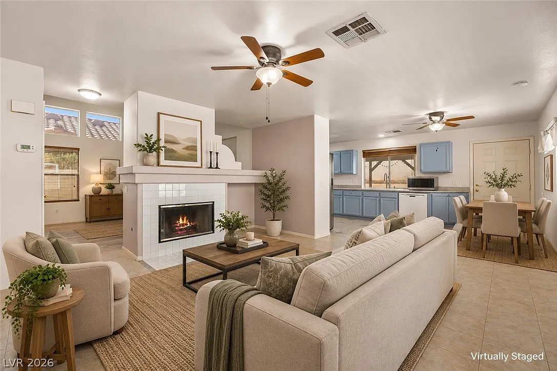 5 bed, 3.0 bath, 2194 sqft, $2,395 — Photo 4