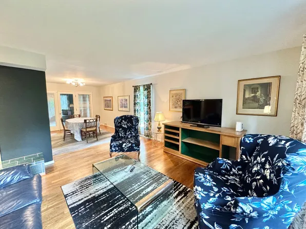 15681 Wyatt Rd #Id1057691p, Cleveland, OH 44112