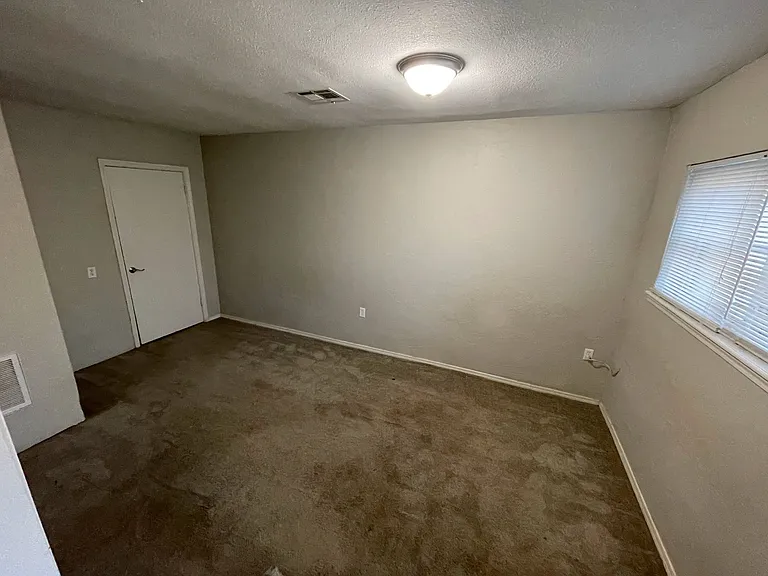 1807 Comanche St NW — Photo 17