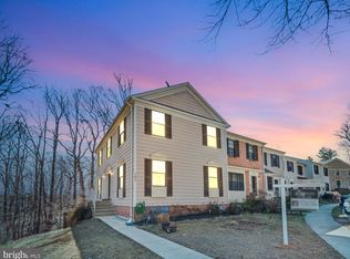 7651 Southern Oak Dr, Springfield, VA 22153