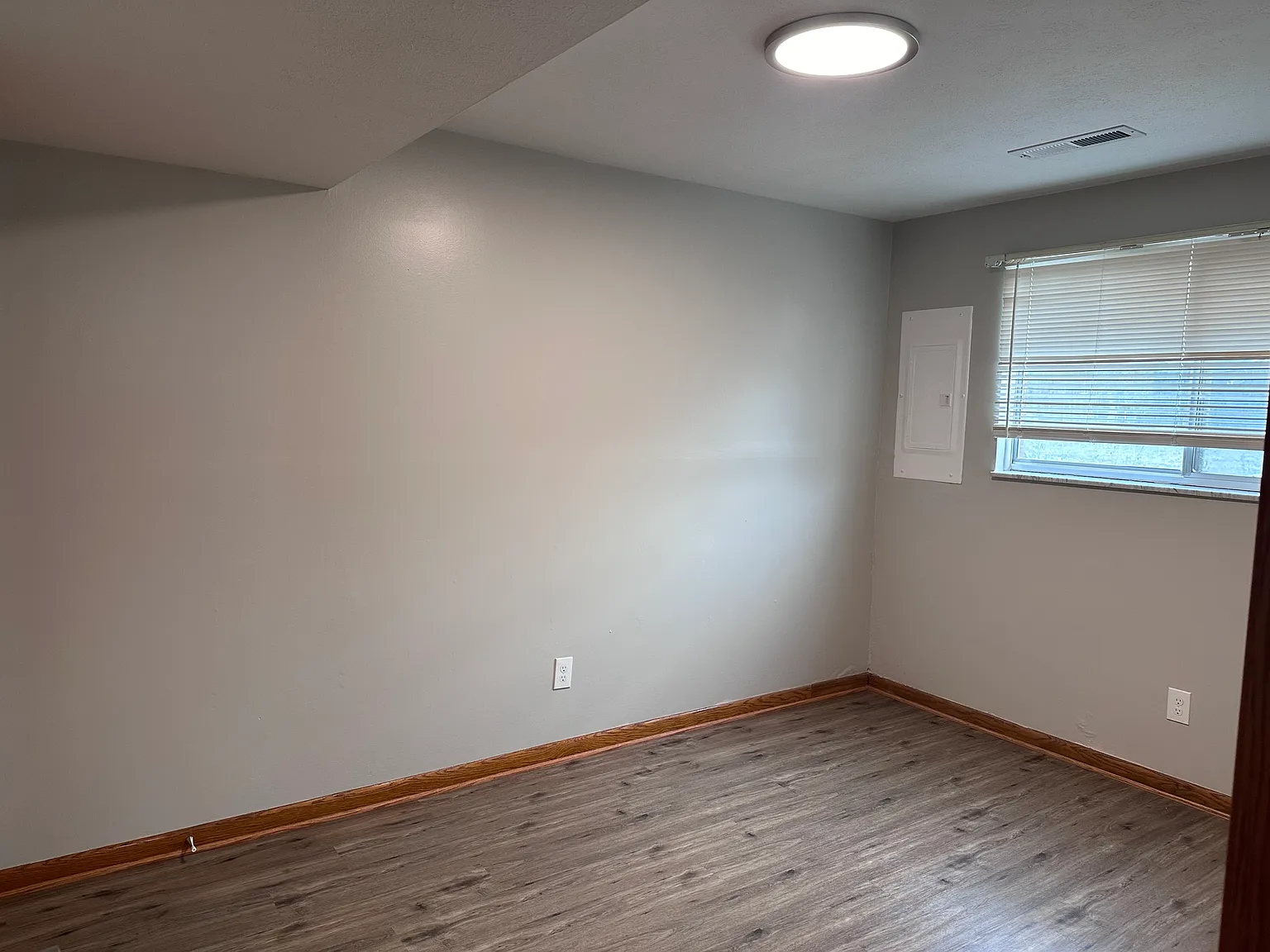 5082 S Main St — Photo 4