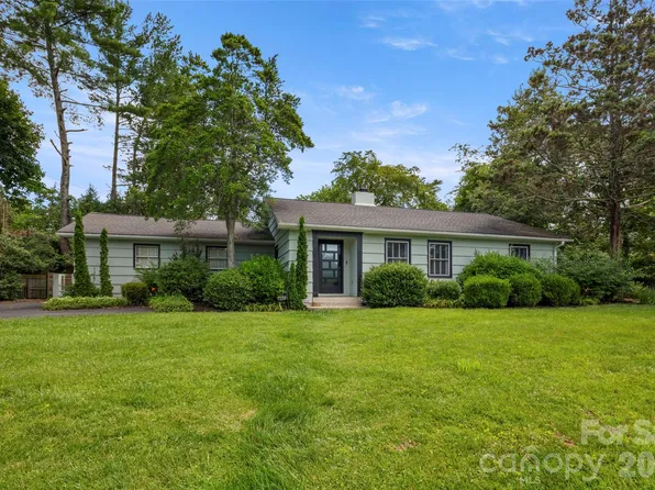 1212 Oakland St, Hendersonville, NC 28792