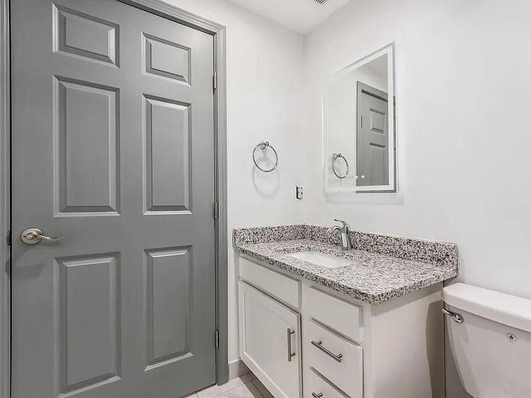 218 E Main St #2-F — Photo 6